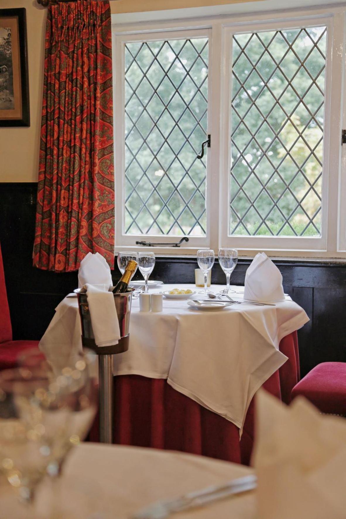 The Brickwall Hotel Sedlescombe Экстерьер фото